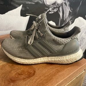 Adidas Ultraboost Shoes Size 6.5 in Gray